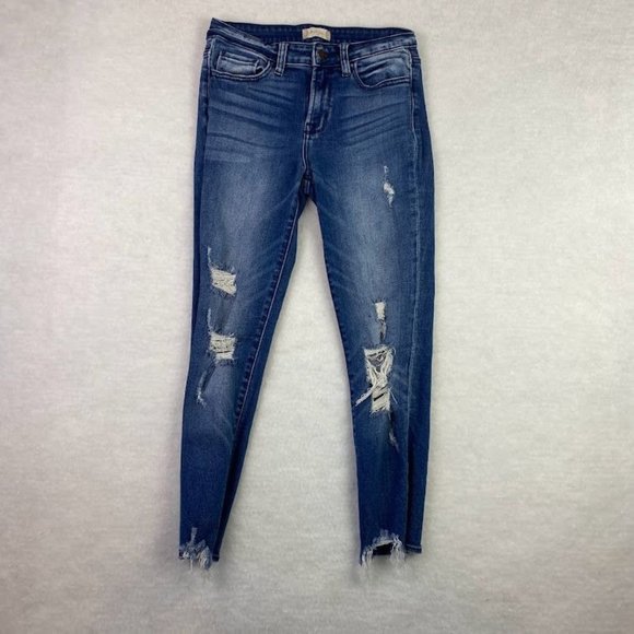 altar'd state Women's Distressed Dark Wash Skinny Jeans 2% Spandex Size 27 - Picture 1 of 8